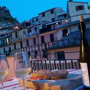 The Terrace , Vernazza Italien